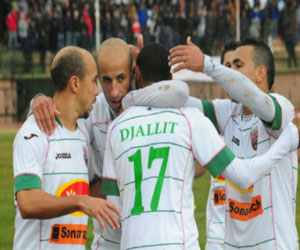 مصر اليوم - تأهل مولودية العاصمة لنصف نهائي كأس الجزائر