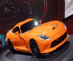   مصر اليوم - شركة دودج شالنجر تطرح سيارة SRT ساتن 2014