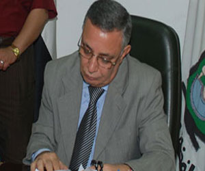   مصر اليوم - محافظ سوهاج يلتقي بوفد من هيئة بلان