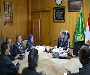   مصر اليوم - محافظ الإسماعيلية يستقبل رئيس نقطة التجارة الدولية المصرية