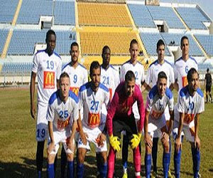 مصر اليوم - حارس القناة مستاء من استبعاده من المباريات