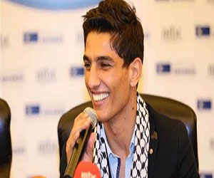   مصر اليوم - بلاتر يُؤكِّد على دعوة المطرب الفلسطيني عساف للغناء في افتتاح المونديال