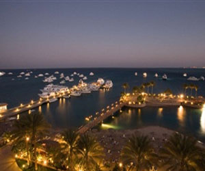   مصر اليوم - 1250 سائحًا يغادرون الغردقة إلى الأقصر وأسوان