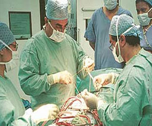   مصر اليوم - العلماء الأميركيين يتوصلون إلى أن الجراحه أفضل من العقاقير في علاج القلب