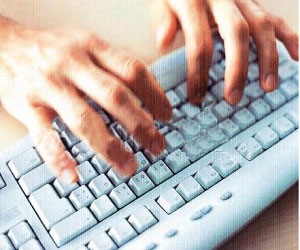   مصر اليوم - الحكومة تُعمِّم خدمة الحصول على رسم الولادة عبر الإنترنيت