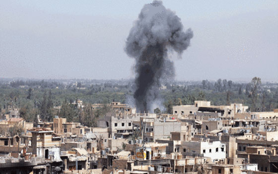   مصر اليوم - قصفُ ريّف دمشق و درعا و حلّب وحمّاه واشتباكّات في القنيطرة وديّر الزور