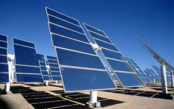   مصر اليوم - وزير الطيران يؤكّد وجود دراسات لاستخدام الطاقة الشمسيّة في المطارات