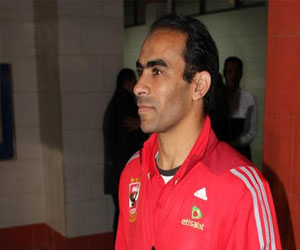   مصر اليوم - عبد الحفيظ يطير إلى تنزانيا السبت وبعثة الأهلي تلحق به الثلاثاء