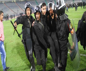   مصر اليوم - الصّحّة تعلن 24 مصابًا ولا وفيّات في اشتباكات الألتراس والأمن