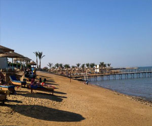 مصر اليوم - المحافظ يأمر برفع مستوى أداء خدمات شواطئ البحر الأحمر