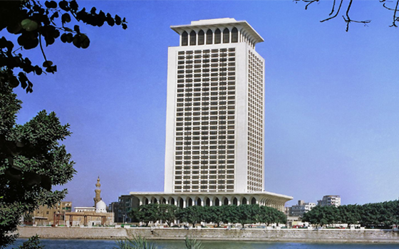   مصر اليوم - مصر والجابون تبحثان تعزيز علاقات التّعاون والتّواصل مع الأشقاء الأفارقة