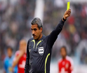 مصر اليوم - فهيم عمر يدير أول مباراة له هذا الموسم بين الرجاء وإنبي في الدوري