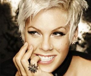 مصر اليوم - بينك تشارك للمرة الأولى في حفل الأوسكار