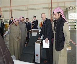   مصر اليوم - فريق تفتيش البيئة يضبط 2000 علبة من منتج رغوة الصابون الفوم