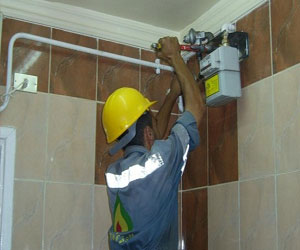   مصر اليوم - تقسيط ثمن توصيل الغاز الطبيعيّ لمواطني البحر الأحمر