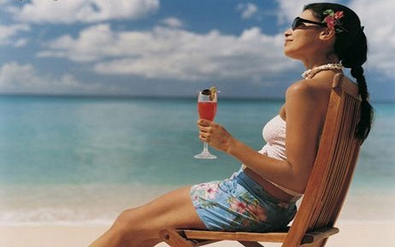   مصر اليوم - الإفراط في حمامات الشمس يسبب الاضطرابات النفسيّة