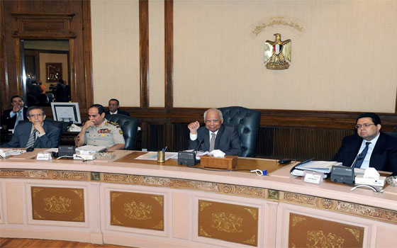   مصر اليوم - حازم الببلاوي يُعلن استقالة مجلس الوزراء كاملاً ويتقدم بها إلى عدلي منصور