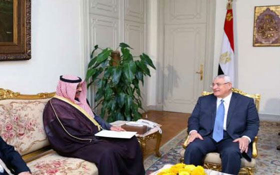   مصر اليوم - نائب رئيس الوزراء ووزير الخارجيَّة الكويتي يلتقي منصور والسِّيسي والببلاوي في القاهرة