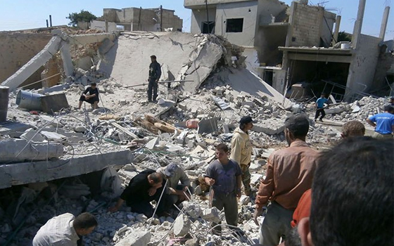   مصر اليوم - مقتل ثلاثة جنود سوريين في القنيطرة واستشهاد اعلامي وجرح مسؤول إسلامي