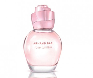   مصر اليوم - Rose Lumiere عطر جديد من الورود من Armand Basi