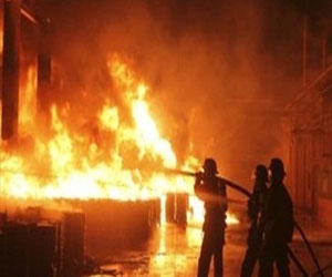 مصر اليوم - السيطرة على حريق هائل بسيارة في البحيرة دون إصابات