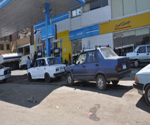   مصر اليوم - انفراج أزمة المواد البترولية في الوادي الجديد بعد ضخ 550 طن وقود