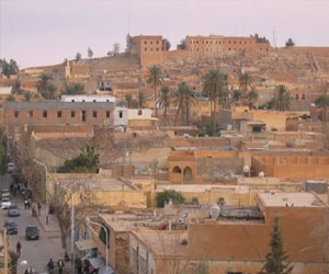   مصر اليوم - تاجموت السياحيّة ساحرّة بمناظرها الطبيعيّة على طول الصحراء الجزائريّة