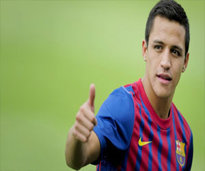   مصر اليوم - أليكسيس: لا توجد منافسة مع بدرو لأن كلانا يسجل