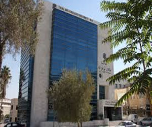 مصر اليوم - كلية طلال أبوغزاله تعتمد الطاقة البديلة لتوليد الكهرباء