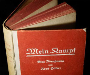   مصر اليوم - نسختان نادرتان من كتاب كفاحي موقعتان من هتلر تعرضان للبيع في مزاد