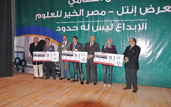   مصر اليوم - انتل تمنح صغار العلماء المصريين جوائز لمشروعاتهم المبتكرة
