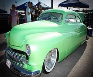   مصر اليوم - 60 سيارة كلاسيكية فارهة في معرض ببريطانيا