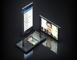   مصر اليوم - بلاكبيري تعود لقواعدها بهاتف كيو 20 الذكيّ