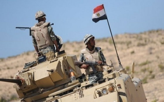   مصر اليوم - الجيّش  يقتل6 عناصر من بيت المقدس ويوقف 57 ويدمرُ 27 نفقًا للتهريب