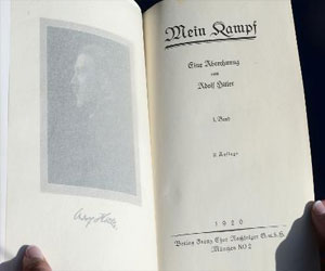   مصر اليوم - بيع نسختين من كتاب كفاحي يحملان توقيع هتلر ب65 الف دولار