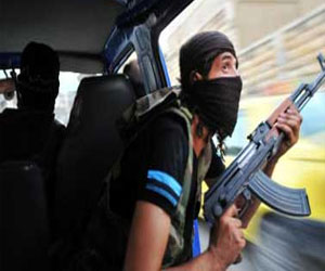 مصر اليوم - مجهولون يشعلون النار في سيارة الطب الشرعي في المنيا