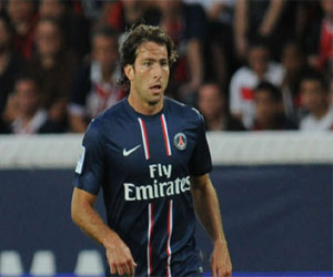   مصر اليوم - باريس سان جيرمان يجدد عقد ماكسويل لـ 2015