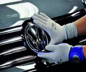   مصر اليوم - سحب آلاف الشاحنات الصغيرة من طراز كادي في الصين