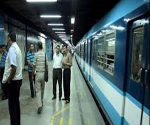   مصر اليوم - الأمن يفض تظاهرات الإخوان وإستنفار أمني في مترو حلوان