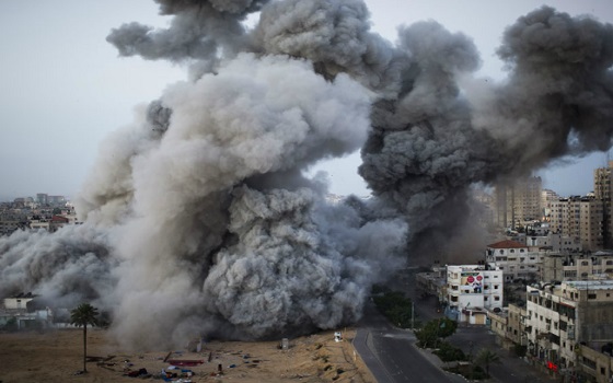   مصر اليوم - الاحتلال يشن غارة جويَّة شمال غزة وأبراجه العسكرية تستهدف المنازل في الجنوب