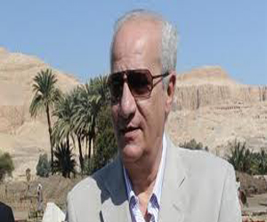 مصر اليوم - وزير الآثار يتفقد عددًا من المواقع الأثرية بالمنيا