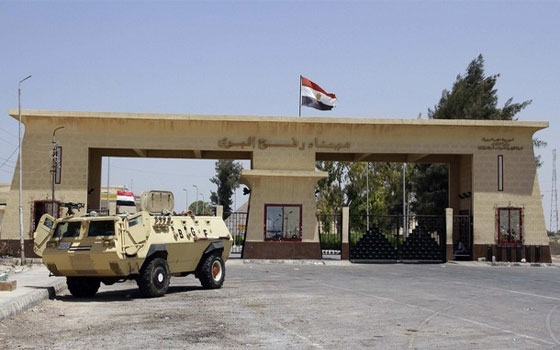   مصر اليوم - حكومة غزّة تُحذّر من انفجار شعبي جراء اشتداد الحصار وتُجري اتصالات لتخفيفه