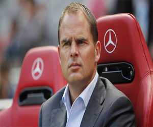   مصر اليوم - فرانك دى بور قد يخلف مويس فى تدريب مان يونايتد