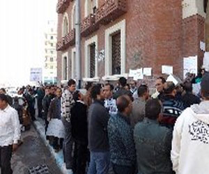   مصر اليوم - إضراب الأمناء في قسمي شرطة العامرية ووقفة احتجاجية لموظفي جامعة الإسكندرية