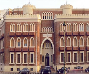   مصر اليوم - الموظفون في جامعة الإسكندرية يطالبون بمميزات إداريّة وخدميّة