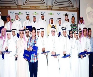   مصر اليوم - تعليم الطائف يحتفي بالطلاب المتفوقين