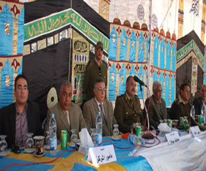   مصر اليوم - محافظ سوهاج يشهد صلحًا بين أولاد عمومة في مركز جرجا