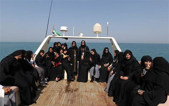   مصر اليوم - أبوظبي للسياحة والثَّقافة تُنظِّم رحلة بحريَّة لـ40 طالبة من مؤسسة زايد العليا