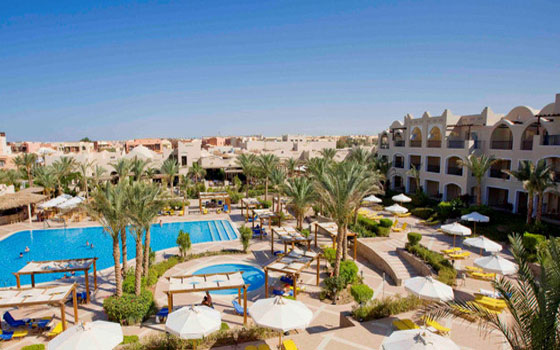   مصر اليوم - غرفة شركات السفر تستنكر الهجوم الإعلامي والتقليل من شأن السياحة