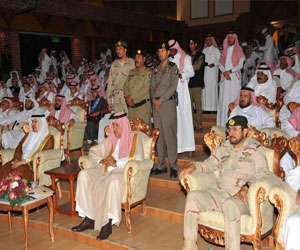   مصر اليوم - محافظ الطائف يكرم الطلاب المتفوقين في تعليم الطائف